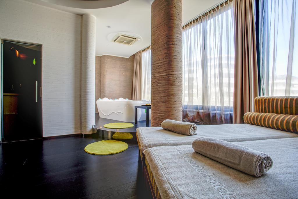 Hotel Le Palme - Premier Resort ميلانو ماريتيما المظهر الخارجي الصورة