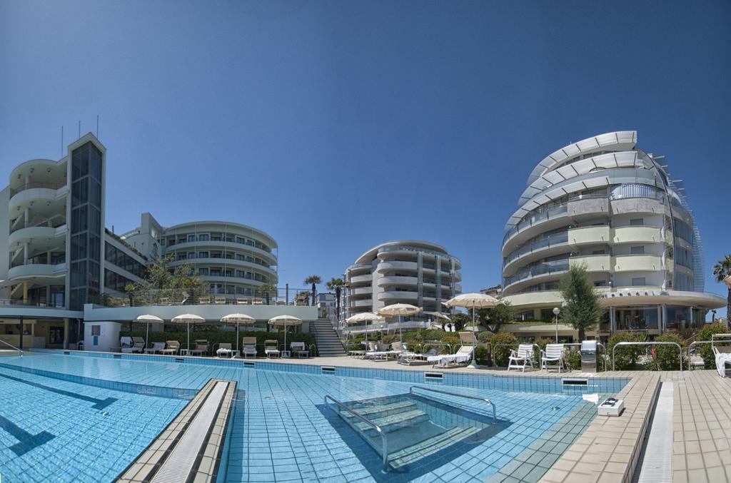 Hotel Le Palme - Premier Resort ميلانو ماريتيما المظهر الخارجي الصورة