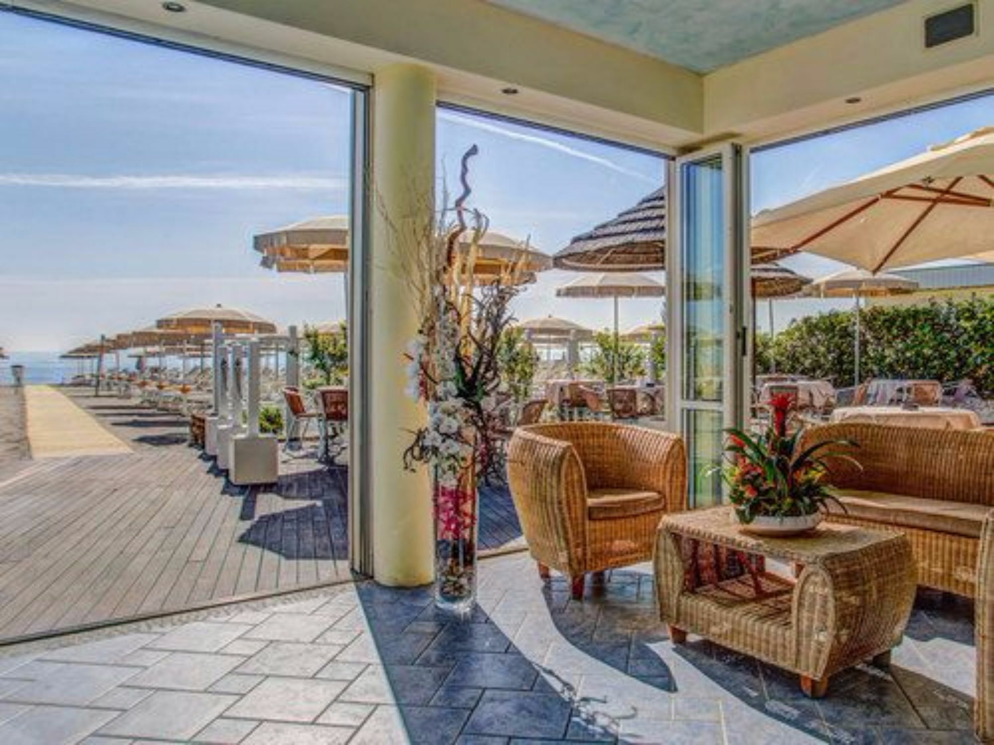 Hotel Le Palme - Premier Resort ميلانو ماريتيما المظهر الخارجي الصورة